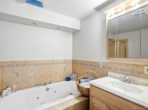 6638 W Hamilton Drive, Lakewood CO 80227