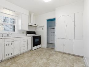 6925 W 14th Avenue, Lakewood CO 80214