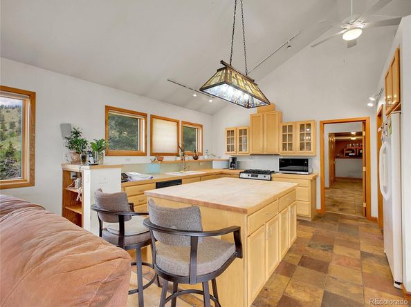 Undisclosed Address #4321153, Golden CO 80403