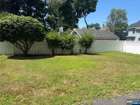 137 Morse Place, Englewood NJ 07631