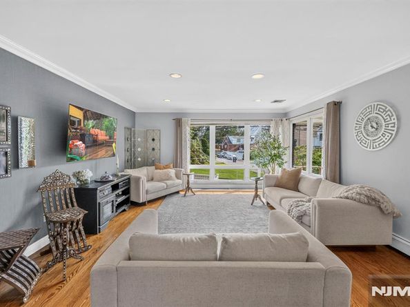 1026 Harvard Place, Fort Lee NJ 07024