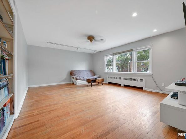 1227 Inwood Terrace, Fort Lee NJ 07024