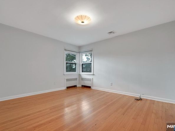 1227 Inwood Terrace, Fort Lee NJ 07024