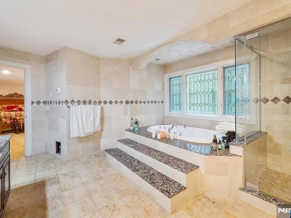 46 Jean Drive, Englewood Cliffs NJ 07632