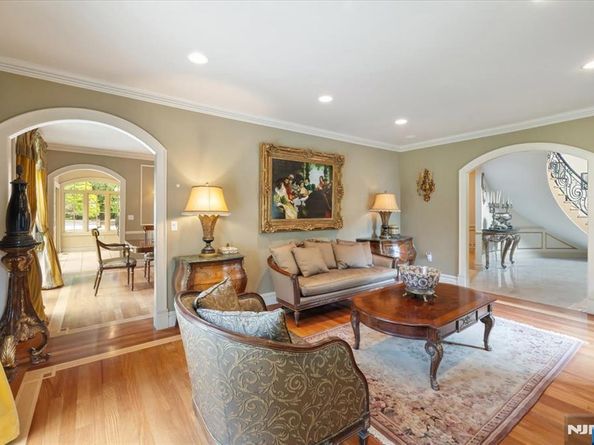 46 Jean Drive, Englewood Cliffs NJ 07632