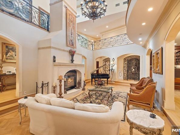 46 Jean Drive, Englewood Cliffs NJ 07632