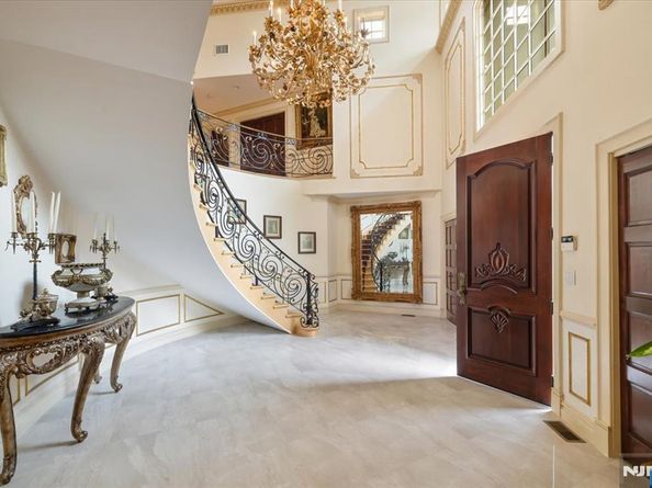 46 Jean Drive, Englewood Cliffs NJ 07632