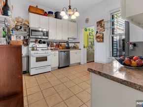 564 Hudson Avenue, Weehawken NJ 07086