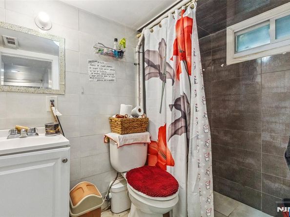 28 Clarke Avenue, Jersey City NJ 07304