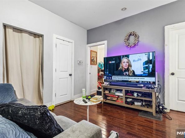 28 Clarke Avenue, Jersey City NJ 07304