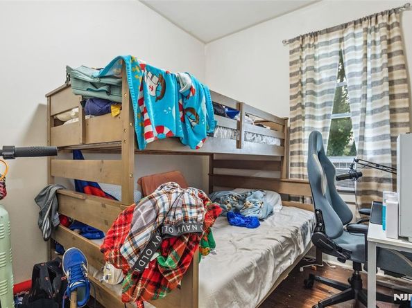 28 Clarke Avenue, Jersey City NJ 07304
