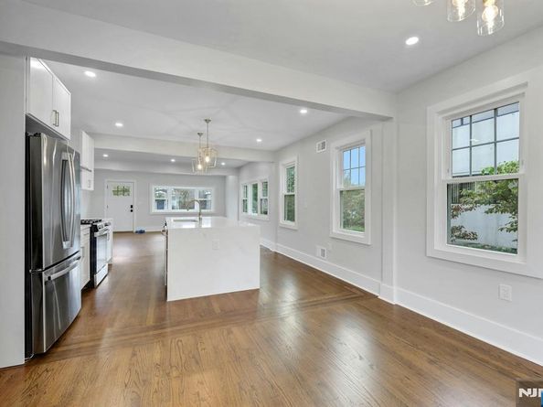 485 Columbia Avenue, Ridgefield NJ 07657