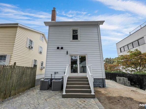485 Columbia Avenue, Ridgefield NJ 07657