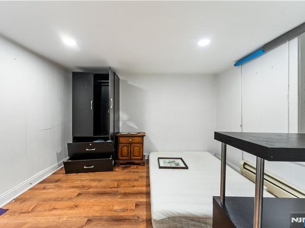 6016 Monroe Place, West New York NJ 07093
