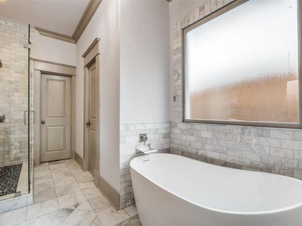 714 N Edgefield Avenue , Dallas Texas 75208