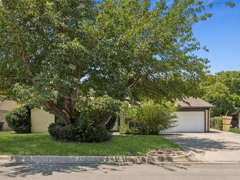 5652  Conlin Drive 