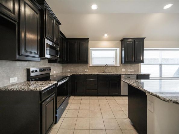 11917  Hassop Lane , Burleson Texas 76028