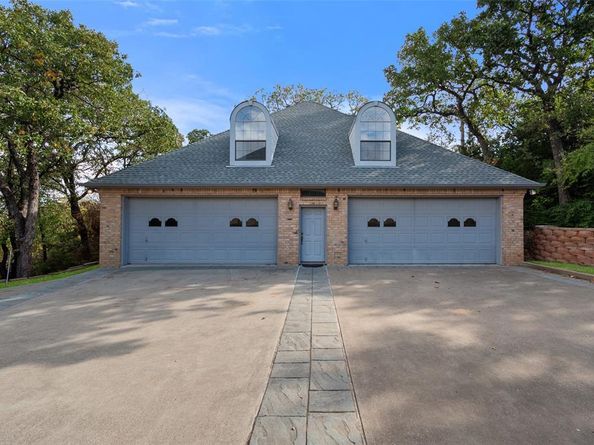 217  Williams Road , Fort Worth Texas 76120