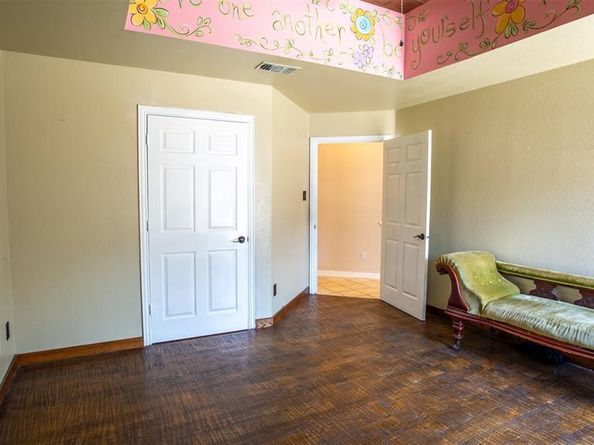 6108 N Ridge Road , Fort Worth Texas 76135