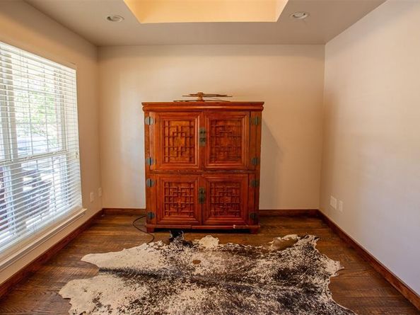 6108 N Ridge Road , Fort Worth Texas 76135