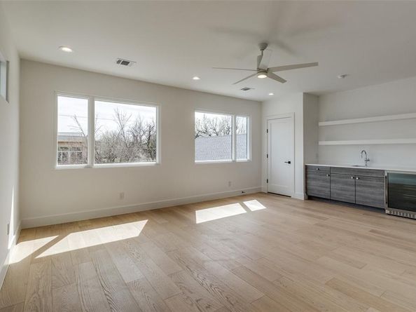 5808  Brookstown Drive , Dallas Texas 75230