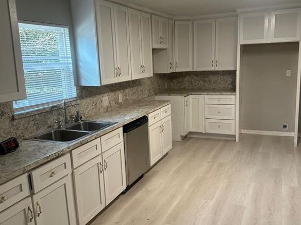 2923  Carpenter Avenue , Dallas Texas 75215
