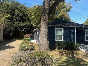 2923  Carpenter Avenue , Dallas Texas 75215