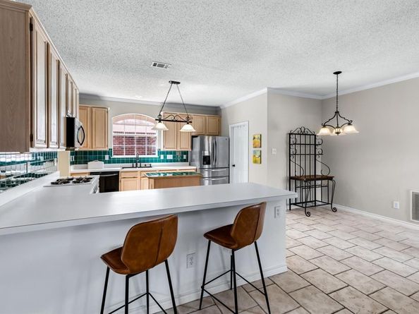 905  Whitman Circle , Allen Texas 75002