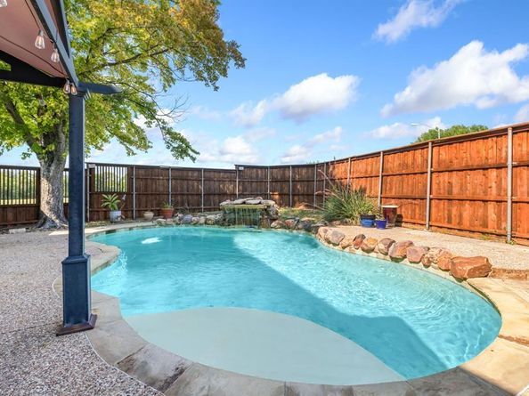 905  Whitman Circle , Allen Texas 75002