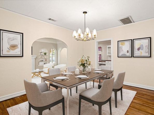 446 W Suffolk Avenue , Dallas Texas 75208