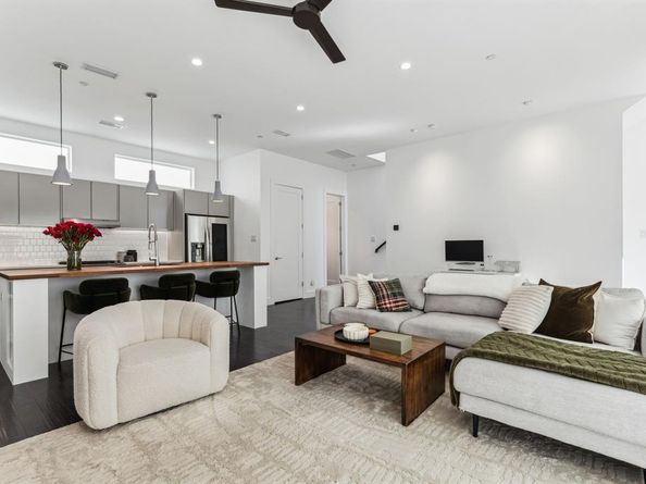 4805  Manett Street  102, Dallas Texas 75204