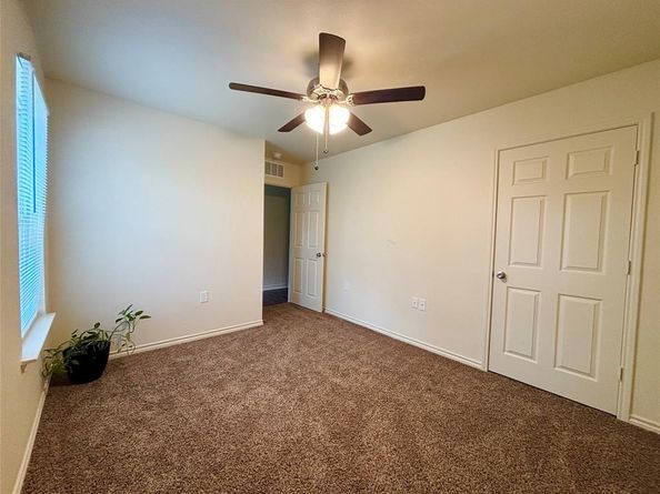 1240 E Richmond Avenue , Fort Worth Texas 76104
