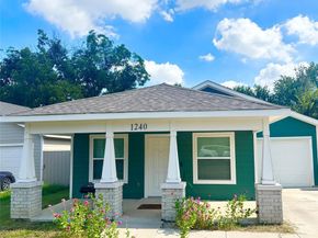 1240 E Richmond Avenue , Fort Worth Texas 76104