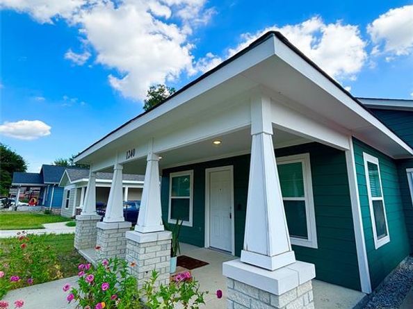 1240 E Richmond Avenue , Fort Worth Texas 76104