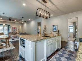 6122  Richmond Avenue , Dallas Texas 75214