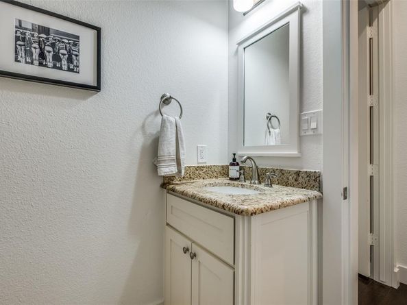 6122  Richmond Avenue , Dallas Texas 75214