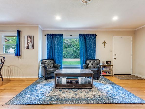 3928  Menzer Road , Fort Worth Texas 76103