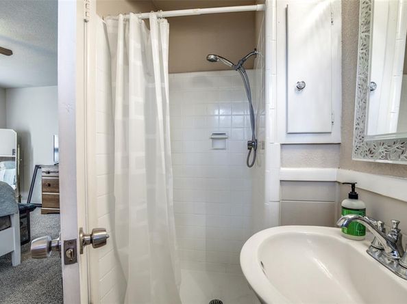 3928  Menzer Road , Fort Worth Texas 76103