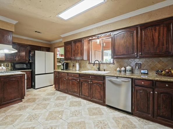 7420  Claymont Drive , Dallas Texas 75227