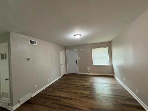 2500  Normont Circle , Fort Worth Texas 76103