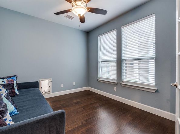 8233  Laflin Lane , Dallas Texas 75231