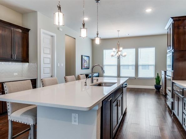 8233  Laflin Lane , Dallas Texas 75231