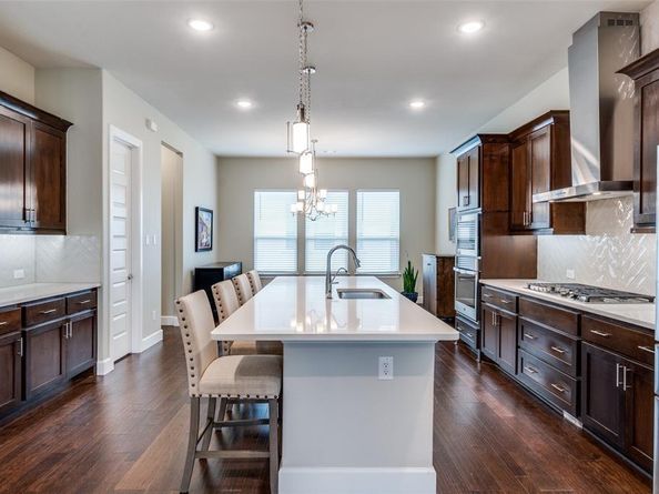 8233  Laflin Lane , Dallas Texas 75231
