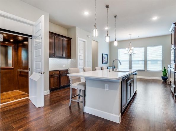 8233  Laflin Lane , Dallas Texas 75231