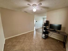 5432  Thomas Lane , River Oaks Texas 76114