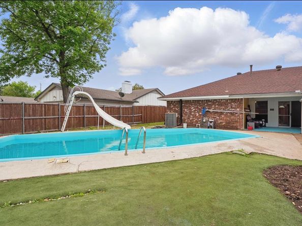 2105  Drake Drive , Richardson Texas 75081