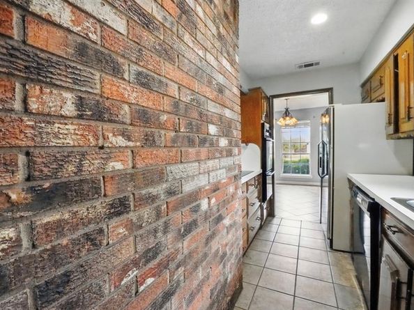 2105  Drake Drive , Richardson Texas 75081
