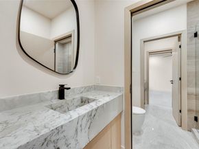1622  Sylvan Avenue , Dallas Texas 75208