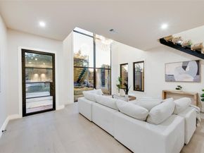 1622  Sylvan Avenue , Dallas Texas 75208