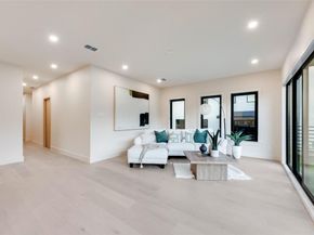 1622  Sylvan Avenue , Dallas Texas 75208